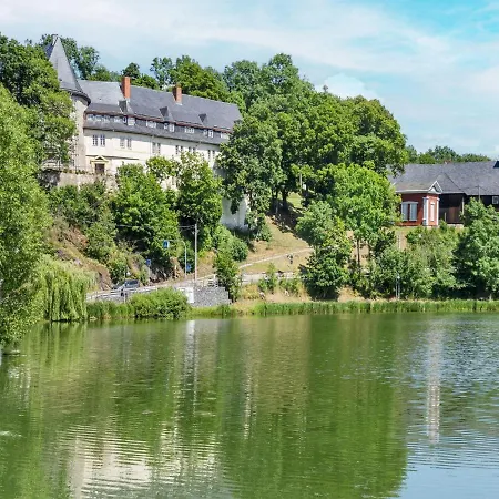 With Large Garden And Terrace Holiday home *